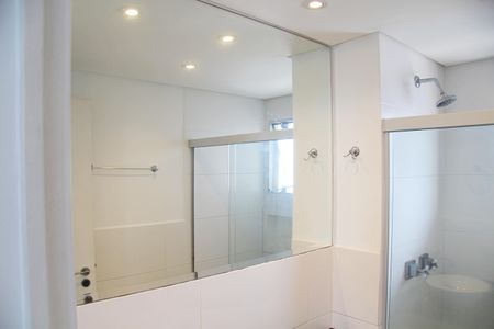 Banheiro Social de kitnet/studio para alugar com 1 quarto, 38m² em Vila Augusta, Guarulhos