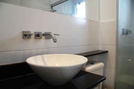 Banheiro Social de kitnet/studio para alugar com 1 quarto, 38m² em Vila Augusta, Guarulhos