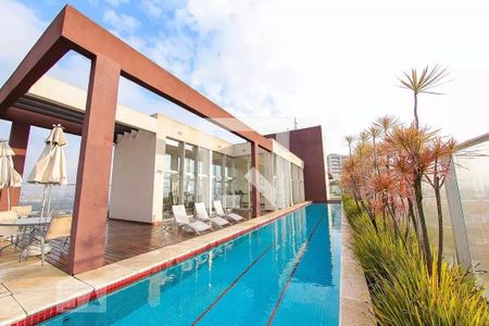 Studio para alugar com 38m², 1 quarto e 1 vaga Studio para alugar com 38m², 1 quarto e 1 vagaÁrea comum - Piscina