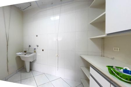 Casa à venda com 236m², 2 quartos e 2 vagasÁrea de serviço