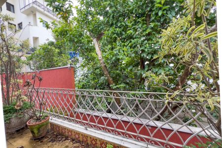 Casa à venda com 236m², 2 quartos e 2 vagasVaranda 