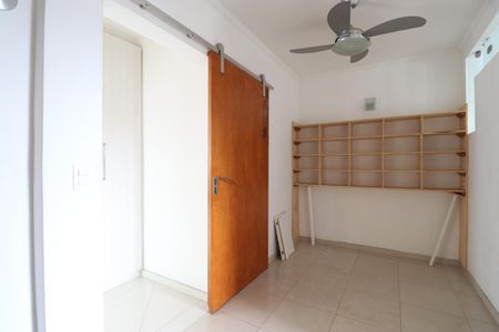 Apartamento à venda com 124m², 2 quartos e 1 vagaCloset