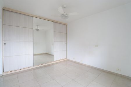 Apartamento à venda com 124m², 2 quartos e 1 vagaSuíte