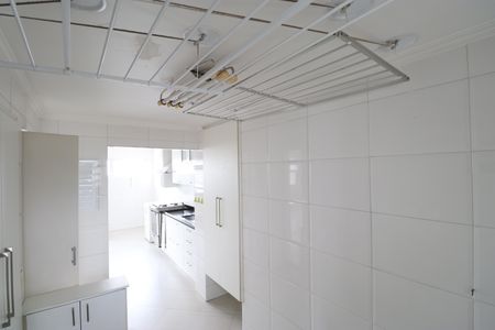 Apartamento à venda com 124m², 2 quartos e 1 vagaÁrea de Serviço