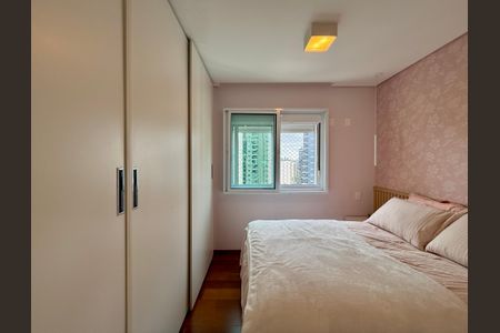 Apartamento para alugar com 86m², 2 quartos e 1 vagaSuíte 1