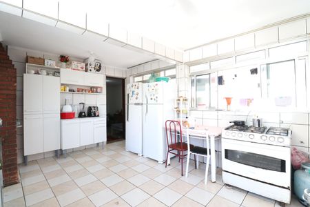 Casa à venda com 150m², 6 quartos e 1 vagaCozinha 1