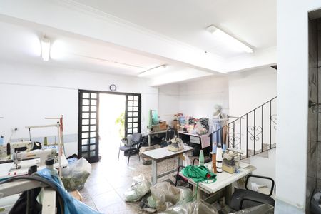 Casa à venda com 150m², 6 quartos e 1 vagaSala 2