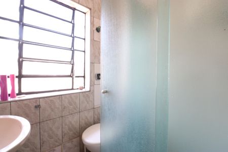 Casa à venda com 150m², 6 quartos e 1 vagaBanheiro Social