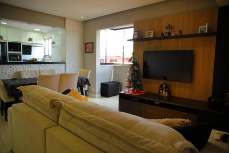 Apartamento à venda com 62m², 2 quartos e 1 vagaSala