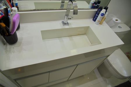 Apartamento à venda com 62m², 2 quartos e 1 vagaBanheiro 