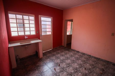 Casa para alugar com 38m², 1 quarto e 1 vaga
