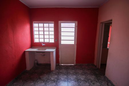 Casa para alugar com 38m², 1 quarto e 1 vaga