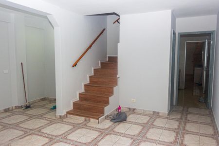 Sala de casa para alugar com 2 quartos, 70m² em Vila do Castelo, São Paulo