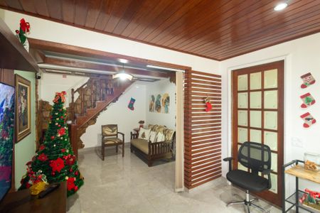 Sala de casa de condomínio para alugar com 3 quartos, 170m² em Senador Vasconcelos, Rio de Janeiro