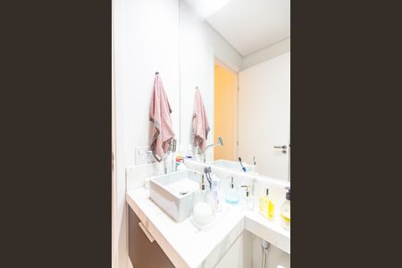 Apartamento à venda com 49m², 2 quartos e 1 vaga Apartamento à venda com 49m², 2 quartos e 1 vagaBanheiro