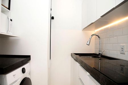 Cozinha de kitnet/studio para alugar com 1 quarto, 32m² em Centro Histórico, Porto Alegre