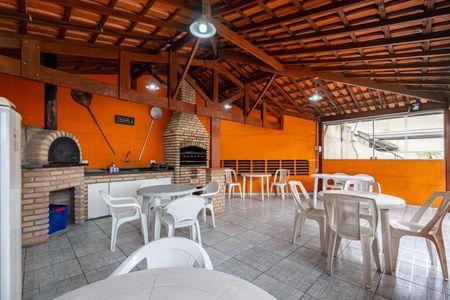 Apartamento para alugar com 61m², 2 quartos e 1 vagaÁrea comum - Churrasqueira