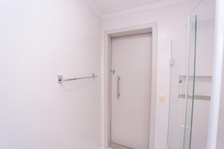 Casa à venda com 125m², 2 quartos e 2 vagas Casa à venda com 125m², 2 quartos e 2 vagasBanheiro