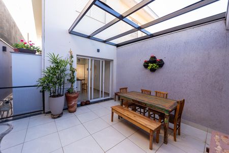 Casa à venda com 125m², 2 quartos e 2 vagas Casa à venda com 125m², 2 quartos e 2 vagasÁrea gourmet