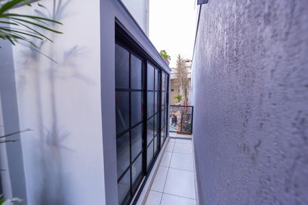 Casa à venda com 125m², 2 quartos e 2 vagas Casa à venda com 125m², 2 quartos e 2 vagasCorredor Lateral