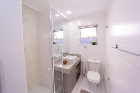 Casa à venda com 125m², 2 quartos e 2 vagas Casa à venda com 125m², 2 quartos e 2 vagasBanheiro