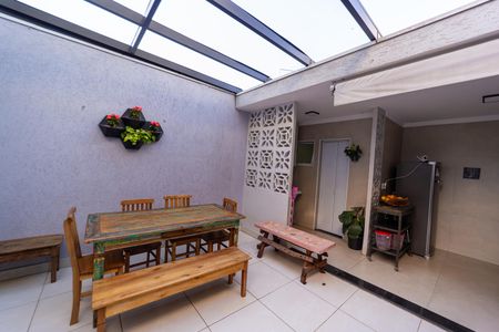 Casa à venda com 125m², 2 quartos e 2 vagas Casa à venda com 125m², 2 quartos e 2 vagasÁrea gourmet