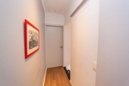 Casa à venda com 125m², 2 quartos e 2 vagas Casa à venda com 125m², 2 quartos e 2 vagasCorredor
