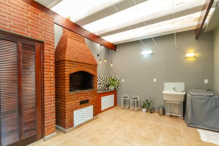 Casa à venda com 136m², 2 quartos e 2 vagasÁrea de Serviço e Churrasqueira