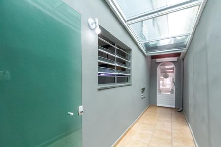 Casa à venda com 136m², 2 quartos e 2 vagasQuintal