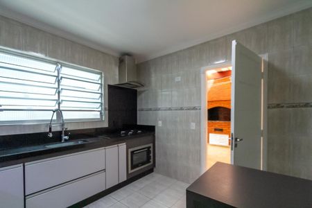 Casa à venda com 136m², 2 quartos e 2 vagasCozinha
