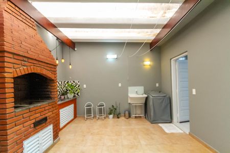 Casa à venda com 136m², 2 quartos e 2 vagasÁrea de Serviço e Churrasqueira