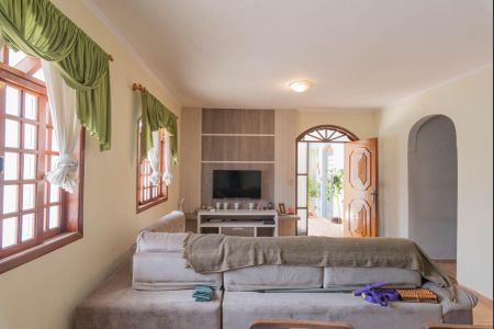 Casa à venda com 273m², 3 quartos e 3 vagas Casa à venda com 273m², 3 quartos e 3 vagasSala