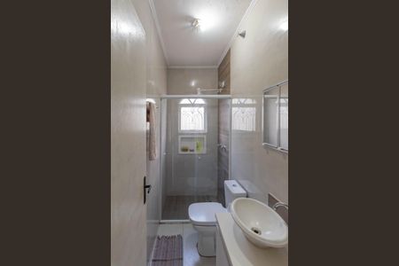 Casa à venda com 273m², 3 quartos e 3 vagas Casa à venda com 273m², 3 quartos e 3 vagasBanheiro