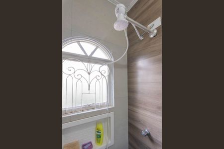 Casa à venda com 273m², 3 quartos e 3 vagas Casa à venda com 273m², 3 quartos e 3 vagasBanheiro