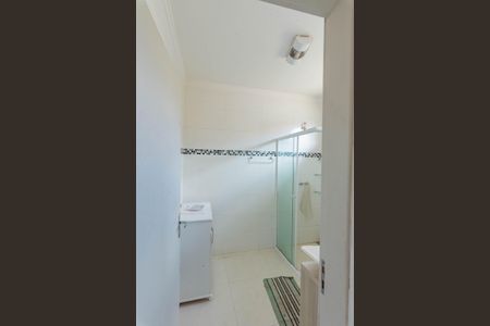 Casa à venda com 273m², 3 quartos e 3 vagas Casa à venda com 273m², 3 quartos e 3 vagasBanheiro da Suíte