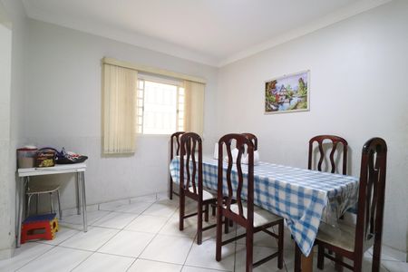 Sala de Jantar de casa para alugar com 4 quartos, 120m² em Jardim das Palmeiras, Uberlândia