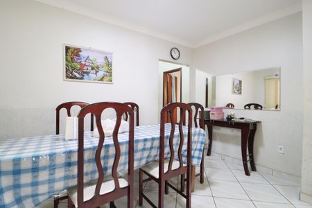 Casa para alugar com 120m², 4 quartos e 2 vagasSala de Jantar