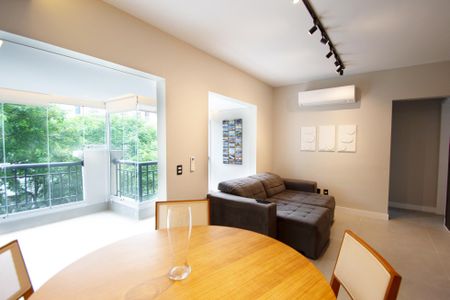 Apartamento para alugar com 72m², 2 quartos e 1 vagaSala