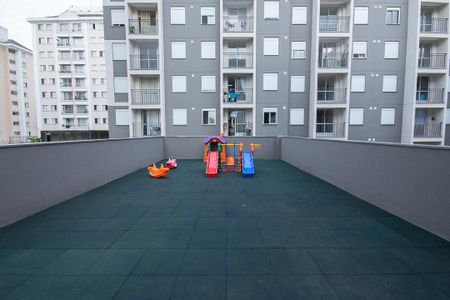 Apartamento para alugar com 33m², 2 quartos e sem vaga Apartamento para alugar com 33m², 2 quartos e sem vagaÁrea comum - Playground