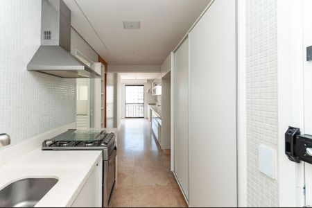 Apartamento à venda com 130m², 3 quartos e 2 vagasCozinha