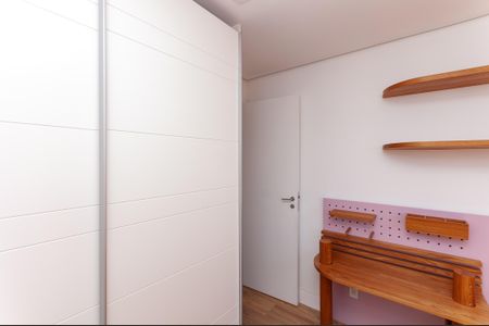 Apartamento à venda com 130m², 3 quartos e 2 vagasQuarto 2 