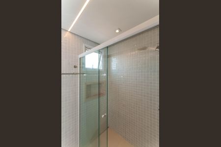 Apartamento à venda com 130m², 3 quartos e 2 vagasBanheiro do quarto 1 Suíte