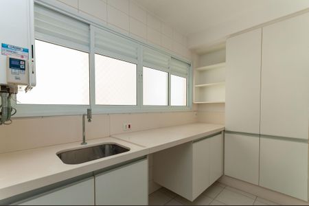 Apartamento à venda com 130m², 3 quartos e 2 vagasÁrea de Serviço