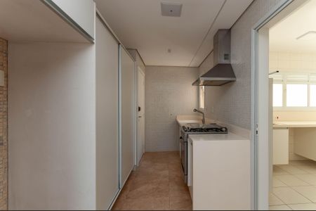 Apartamento à venda com 130m², 3 quartos e 2 vagasCozinha