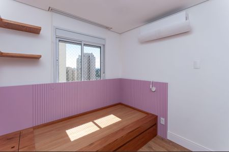 Apartamento à venda com 130m², 3 quartos e 2 vagasQuarto 2 