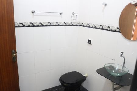 Casa à venda com 150m², 3 quartos e 1 vagaBanheiro 2