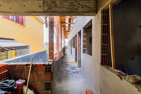 Casa à venda com 1171m², 8 quartos e sem vagaStudios duplos inacabados