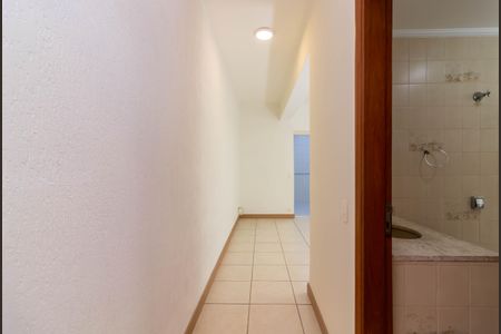 Casa para alugar com 201m², 2 quartos e 2 vagasCorredor Térreo