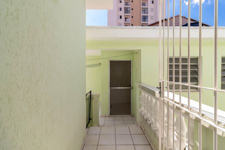 Casa para alugar com 201m², 2 quartos e 2 vagasCorredor Externo