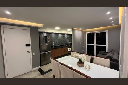 Sala de apartamento à venda com 1 quarto, 51m² em Del Castilho, Rio de Janeiro